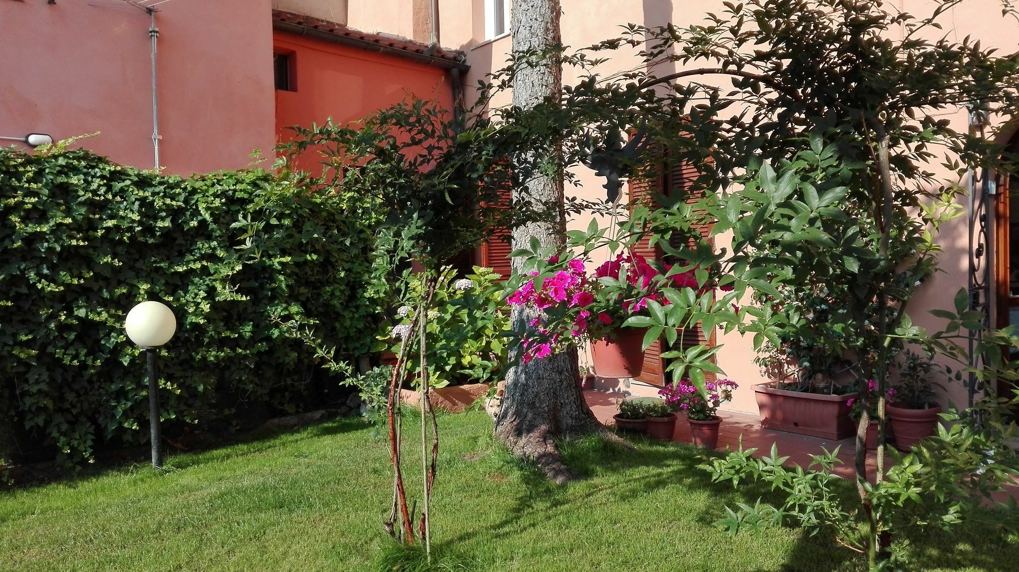 Al Giardino Di Alice Bed & Breakfast Perugia Exterior foto