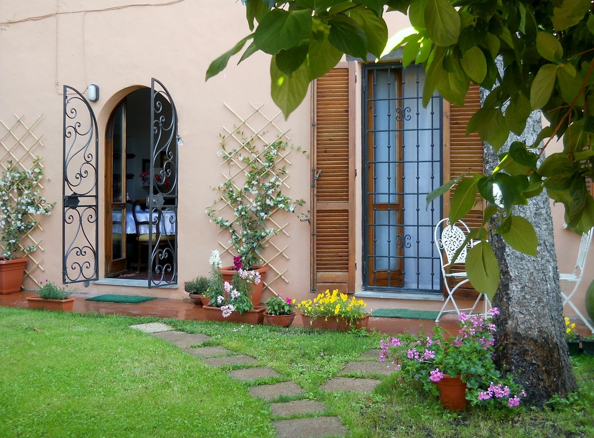 Al Giardino Di Alice Bed & Breakfast Perugia Exterior foto