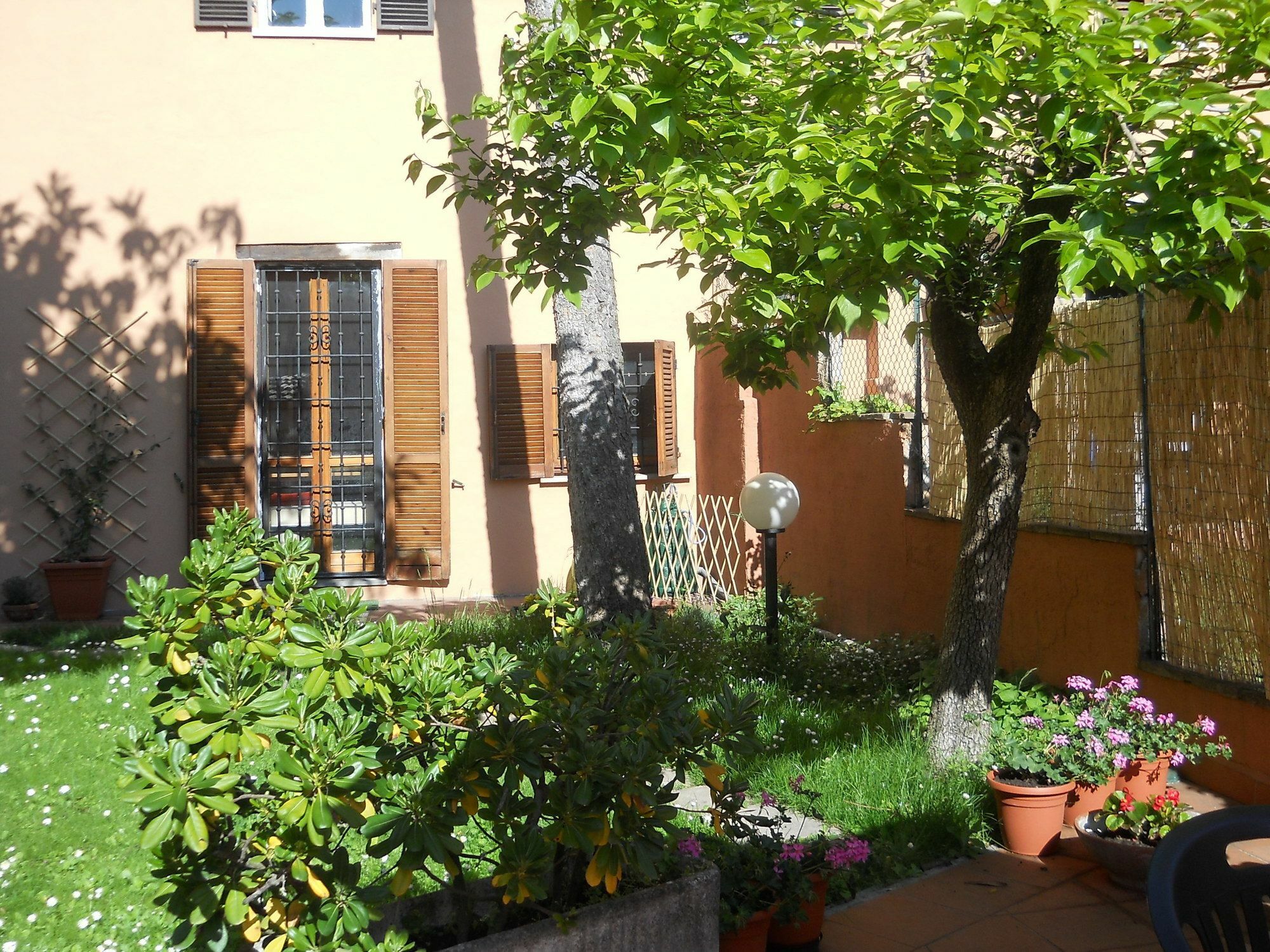 Al Giardino Di Alice Bed & Breakfast Perugia Exterior foto