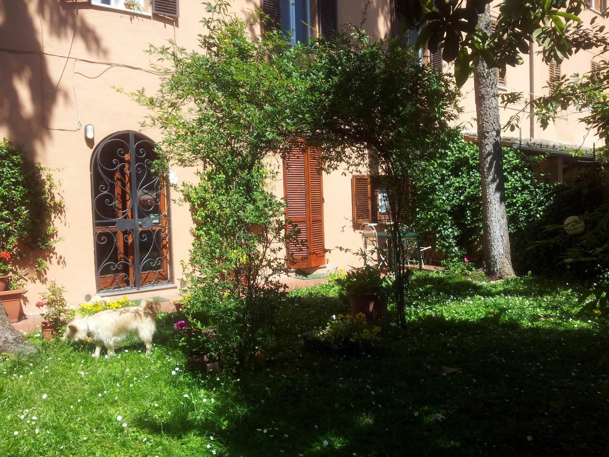 Al Giardino Di Alice Bed & Breakfast Perugia Exterior foto